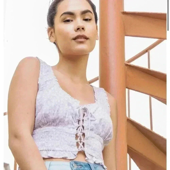 Cute lace up top - Picture 1 of 5